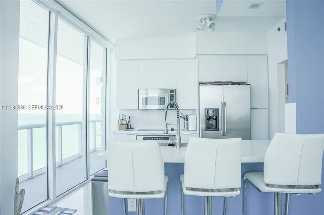 6515 Collins Ave 1709, Miami Beach, FL 33141