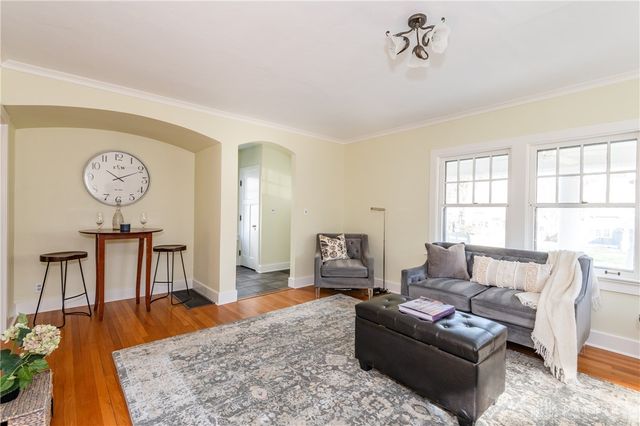 506 Volusia Avenue, Oakwood, OH 45409