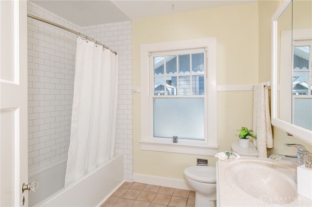 506 Volusia Avenue, Oakwood, OH 45409