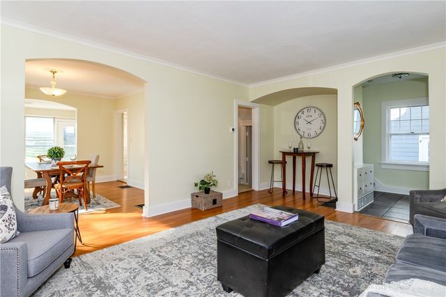 506 Volusia Avenue, Oakwood, OH 45409