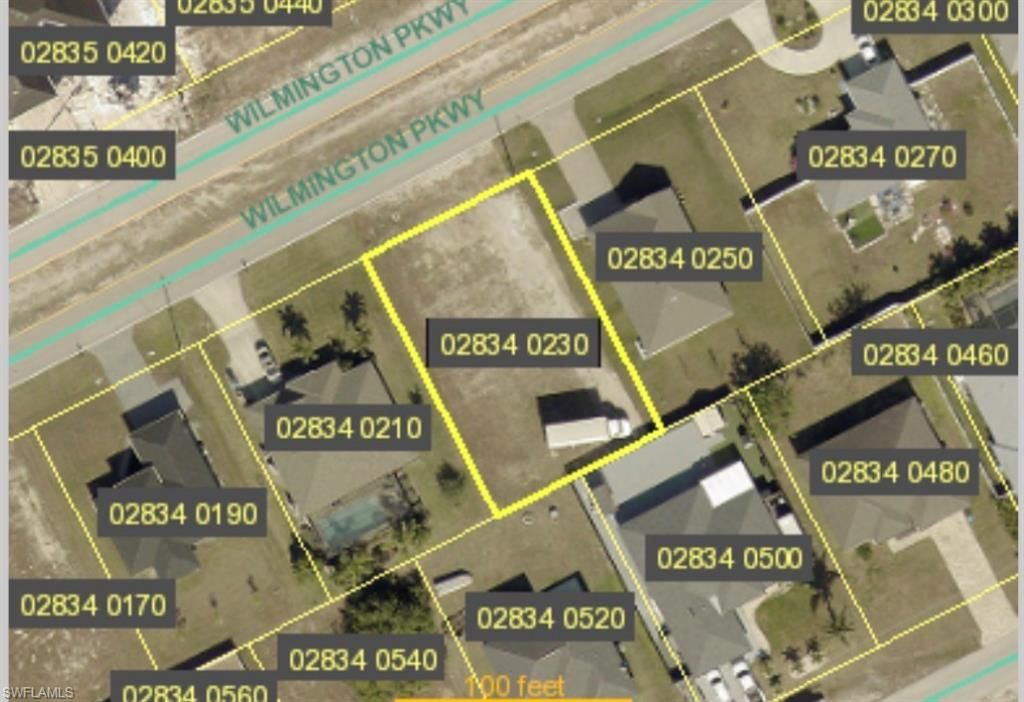 Image 1 of property listing at 528 Wilmington PKWY, Cape Coral, FL 33993