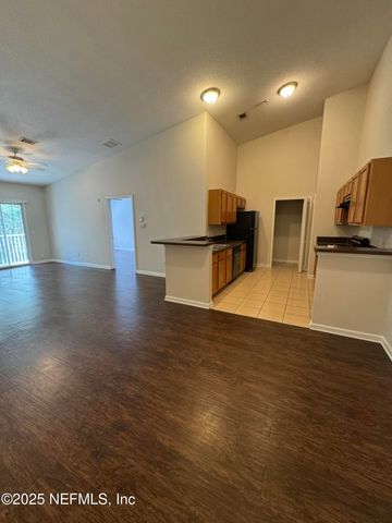 3640 KIRKPATRICK Circle 12, Jacksonville, FL 32210