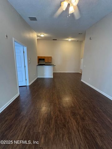 3640 KIRKPATRICK Circle 12, Jacksonville, FL 32210