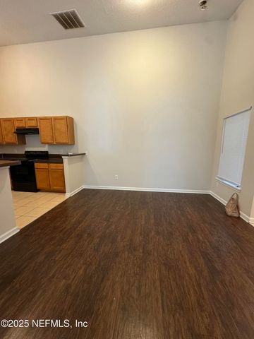 3640 KIRKPATRICK Circle 12, Jacksonville, FL 32210