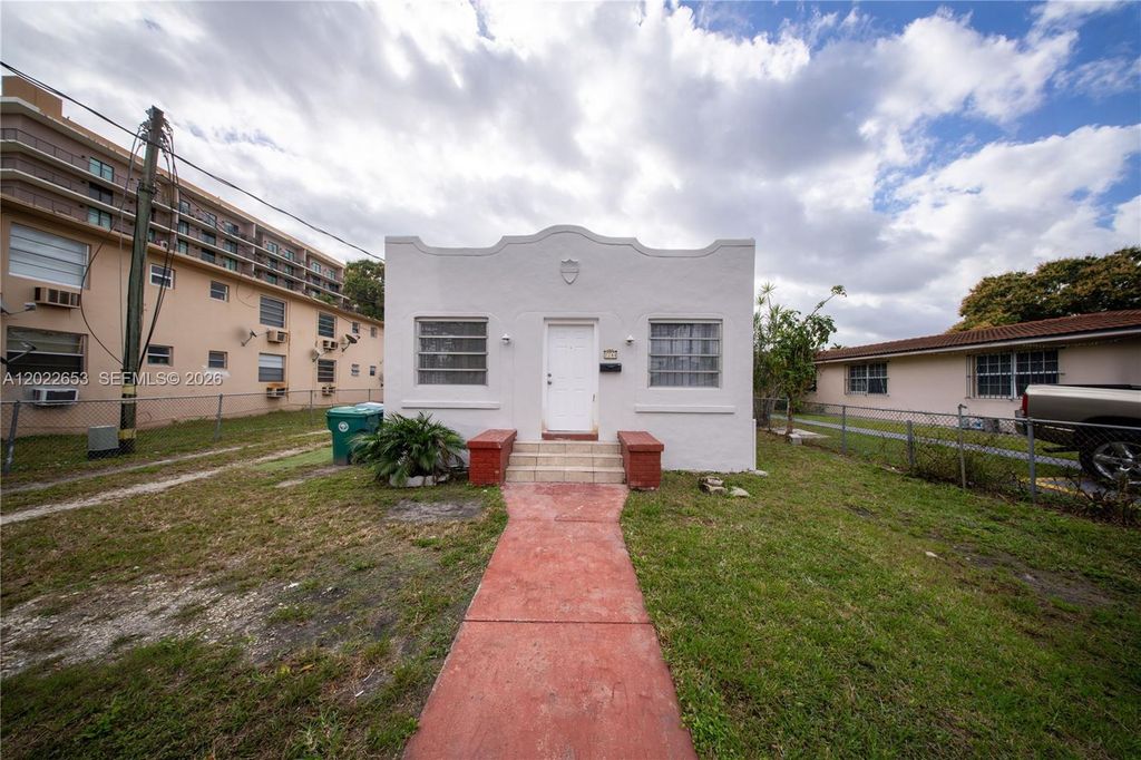 2744 SW 16th Terrace, Miami, FL 33145