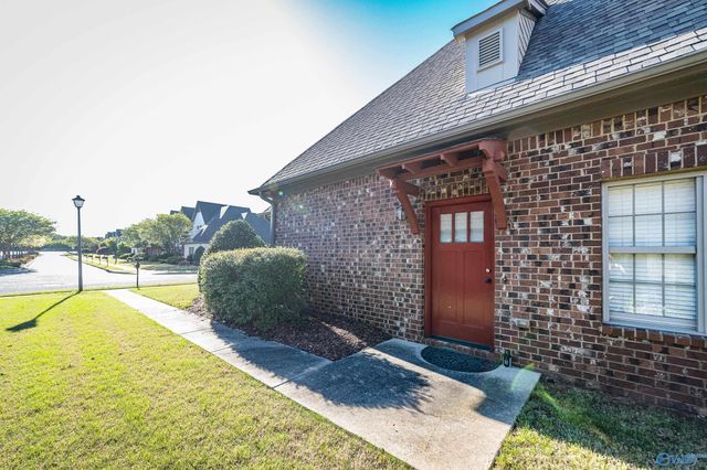 112 Chimes Way, Huntsville, AL 35824