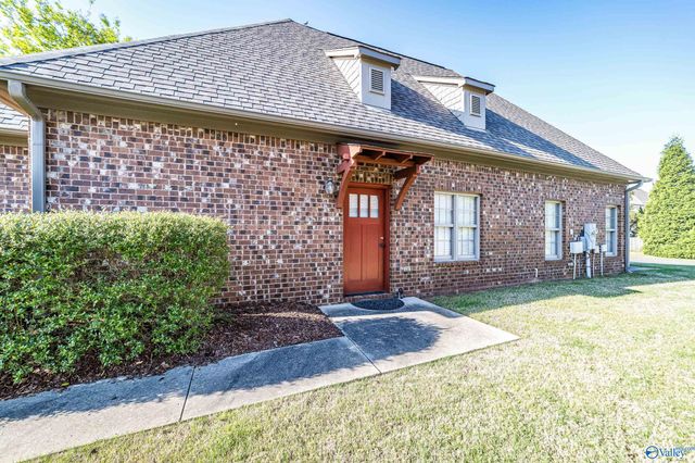 112 Chimes Way, Huntsville, AL 35824