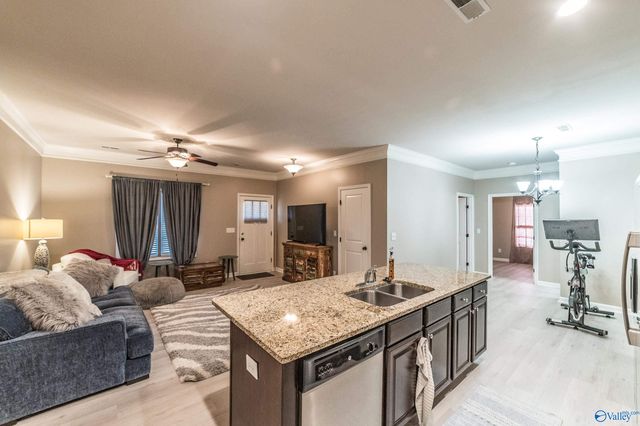 112 Chimes Way, Huntsville, AL 35824