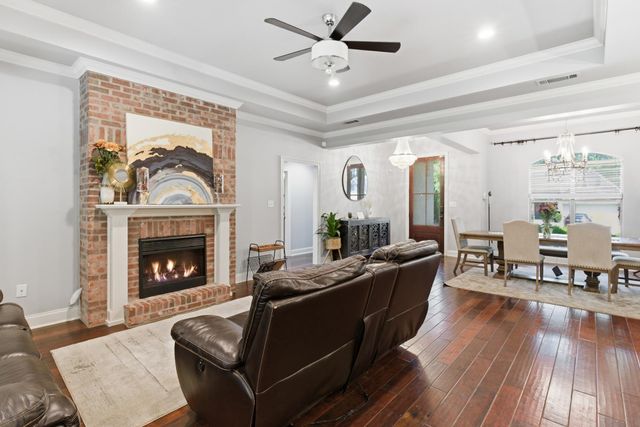 95 Creedmoor, Hattiesburg, MS 39402