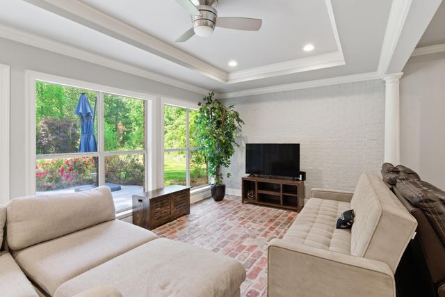 95 Creedmoor, Hattiesburg, MS 39402