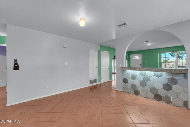 12352 Tierra Azteca Drive, El Paso, TX 79938