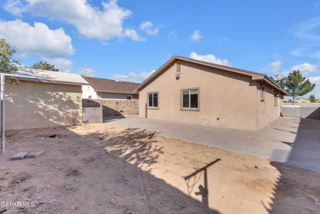 12352 Tierra Azteca Drive, El Paso, TX 79938