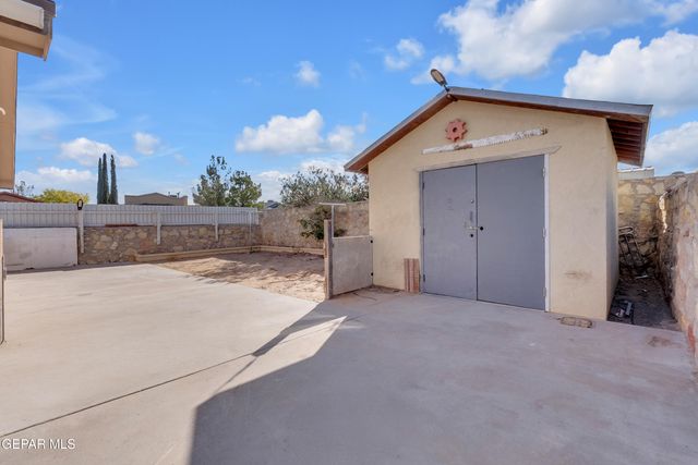 12352 Tierra Azteca Drive, El Paso, TX 79938