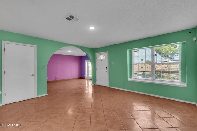 12352 Tierra Azteca Drive, El Paso, TX 79938