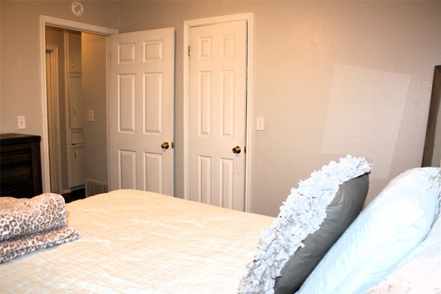 1102 Zahara Street, Bowie, TX 76230