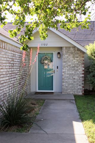 1102 Zahara Street, Bowie, TX 76230