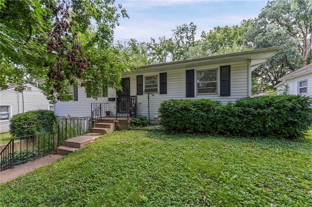 1223 N Pleasant Street, Independence, MO 64050