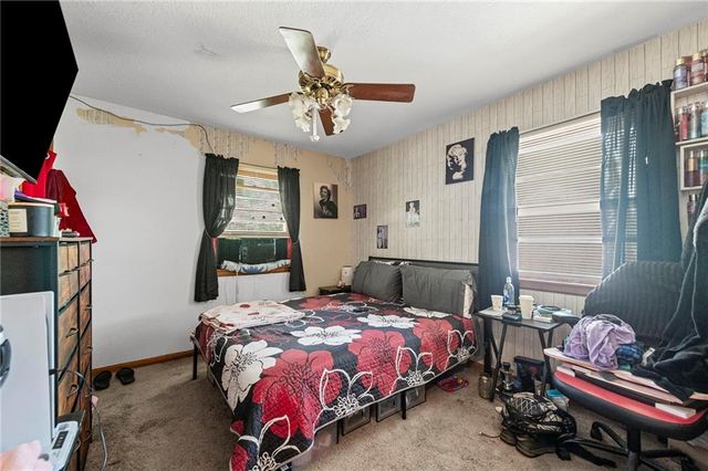 1223 N Pleasant Street, Independence, MO 64050