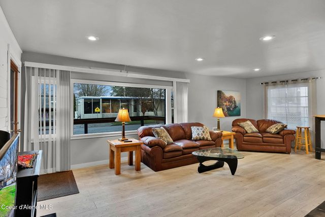 1215 N 1st St, Coeur D'alene, ID 83814