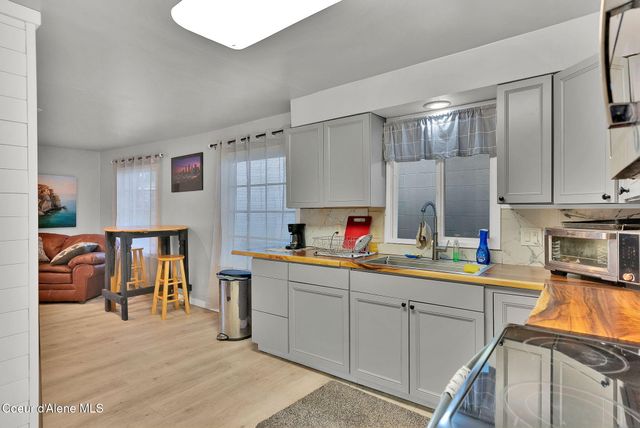 1215 N 1st St, Coeur D'alene, ID 83814