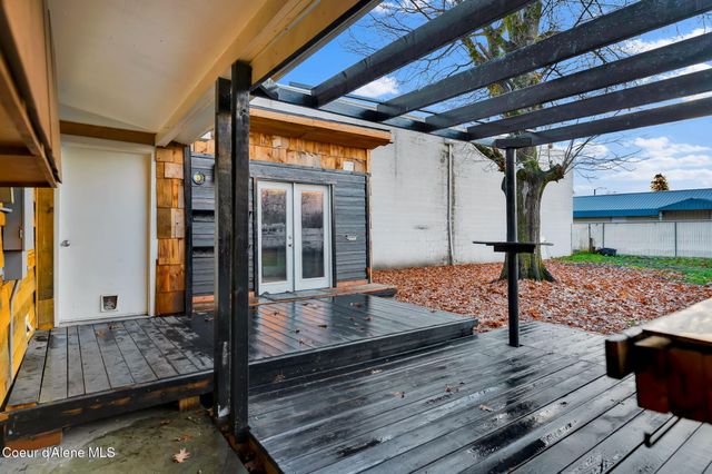 1215 N 1st St, Coeur D'alene, ID 83814