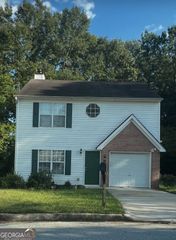 6613 Chestnut Oaks Ridge, Lithonia, GA 30038