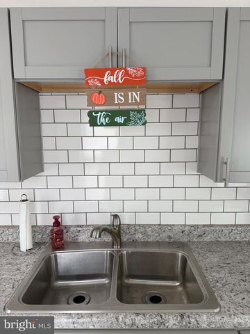 837 LOCUST ST, Reading, PA 19604