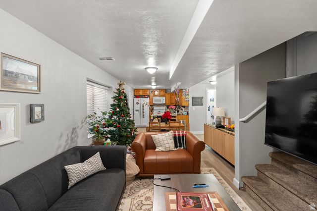 1485 E NAVAJO DR, Pleasant Grove, UT 84062