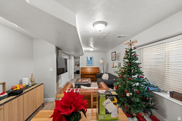 1485 E NAVAJO DR, Pleasant Grove, UT 84062