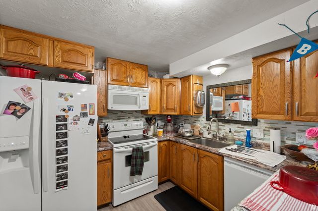 1485 E NAVAJO DR, Pleasant Grove, UT 84062