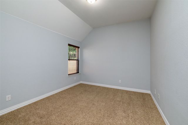 305 Dorset Court, Roanoke, TX 76262