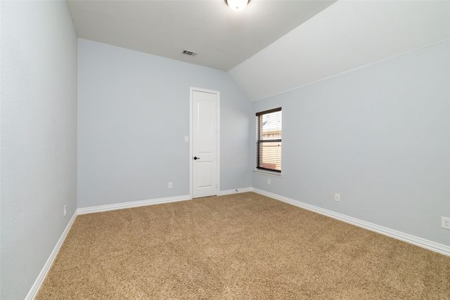 305 Dorset Court, Roanoke, TX 76262