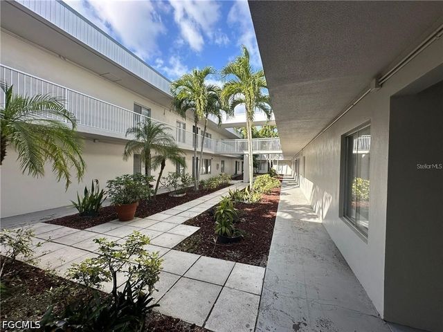 1830 Maravilla AVE 106, Fort Myers, FL 33901
