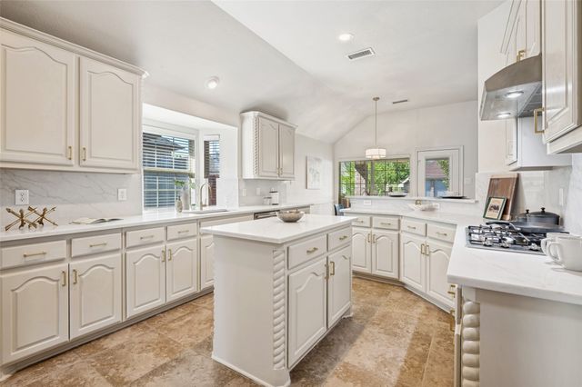 1415 Genesis Drive, Mansfield, TX 76063