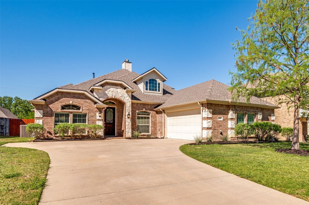 1415 Genesis Drive, Mansfield, TX 76063