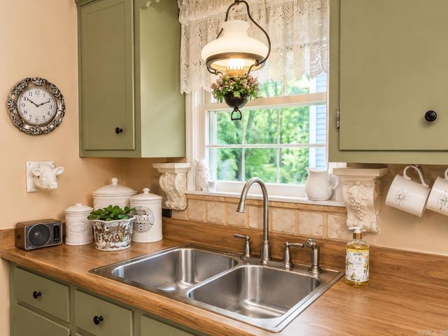 1008 W 3rd Street, Corning, AR 72422
