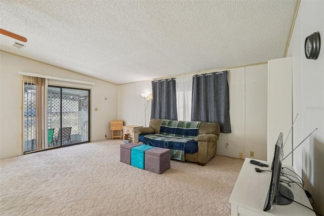 8625 SILVER TRAIL, Leesburg, FL 34788