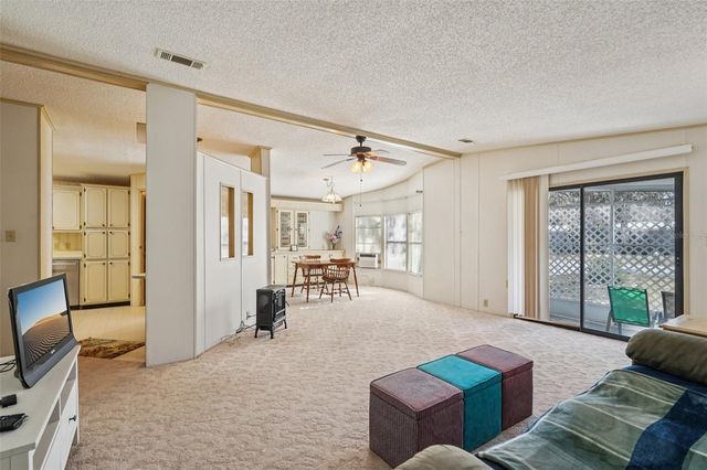 8625 SILVER TRAIL, Leesburg, FL 34788