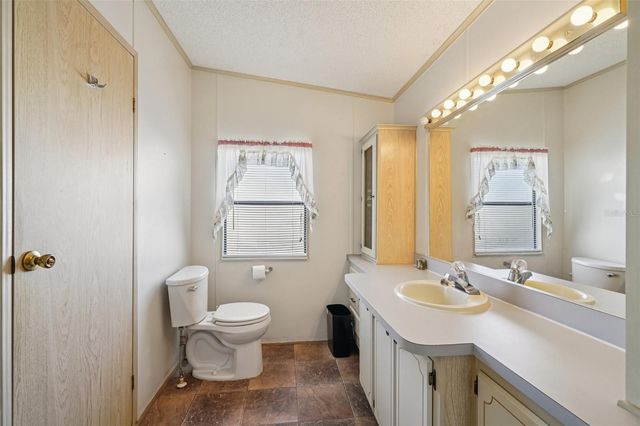 8625 SILVER TRAIL, Leesburg, FL 34788