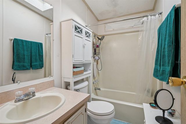 8625 SILVER TRAIL, Leesburg, FL 34788