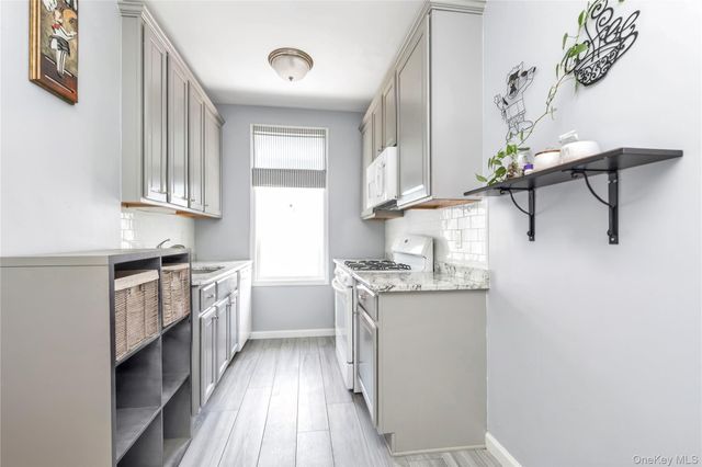 71-27 68th Street, Glendale, NY 11385