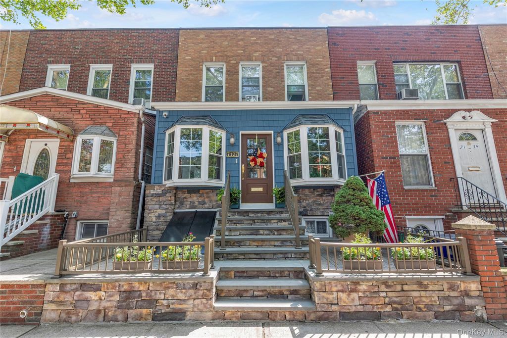 71-27 68th Street, Glendale, NY 11385