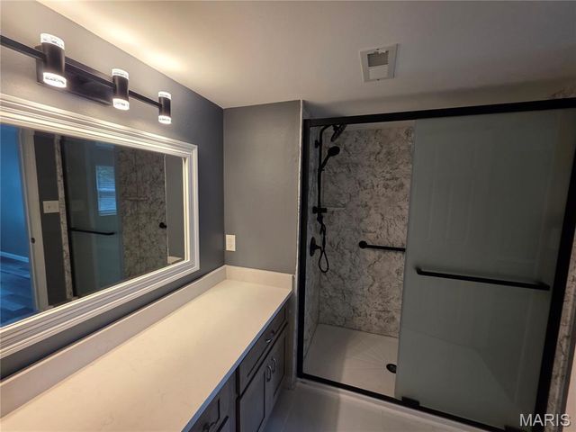1902 Meadowtree Lane 2, St Louis, MO 63122