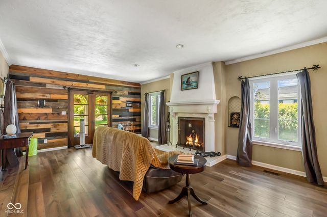 730 W 6th Street, Seymour, IN 47274