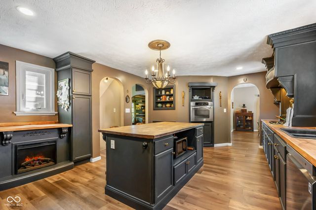 730 W 6th Street, Seymour, IN 47274