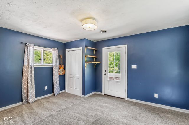 730 W 6th Street, Seymour, IN 47274