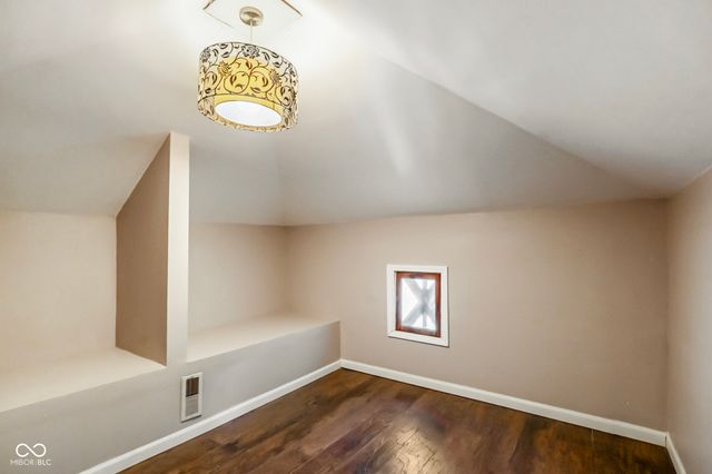 730 W 6th Street, Seymour, IN 47274