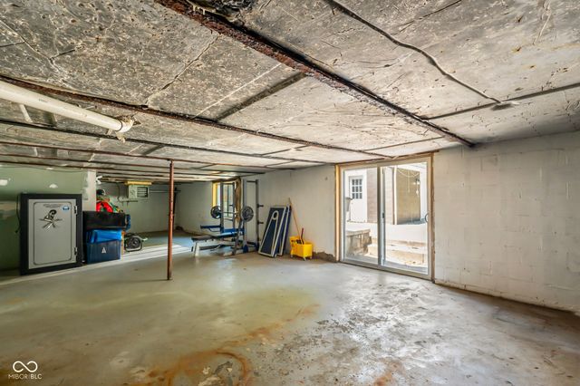 730 W 6th Street, Seymour, IN 47274