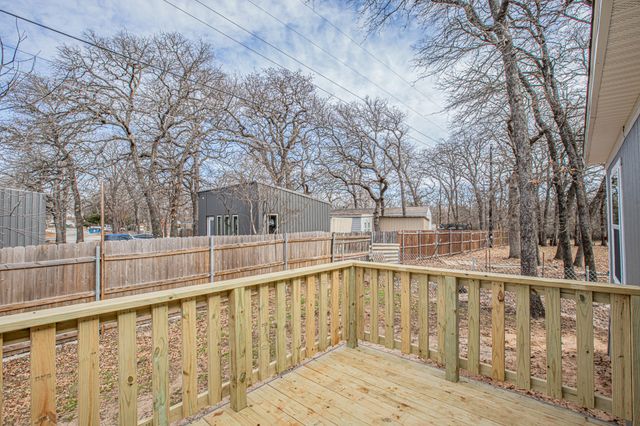 1613 Mockingbird Lane, Pelican Bay, TX 76020