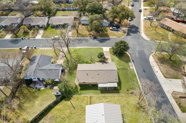 6811 Wake Forest LN, Austin, TX 78723